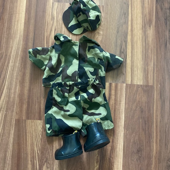 Build-A-Bear Army fatigues outfit complete with hat, Boots & BABW Dog Tag - Picture 3 of 6